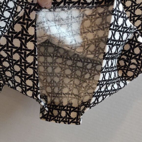 Ann Taylor Size 10 Shorts The Metro Short NWT. W1 - Picture 3 of 11